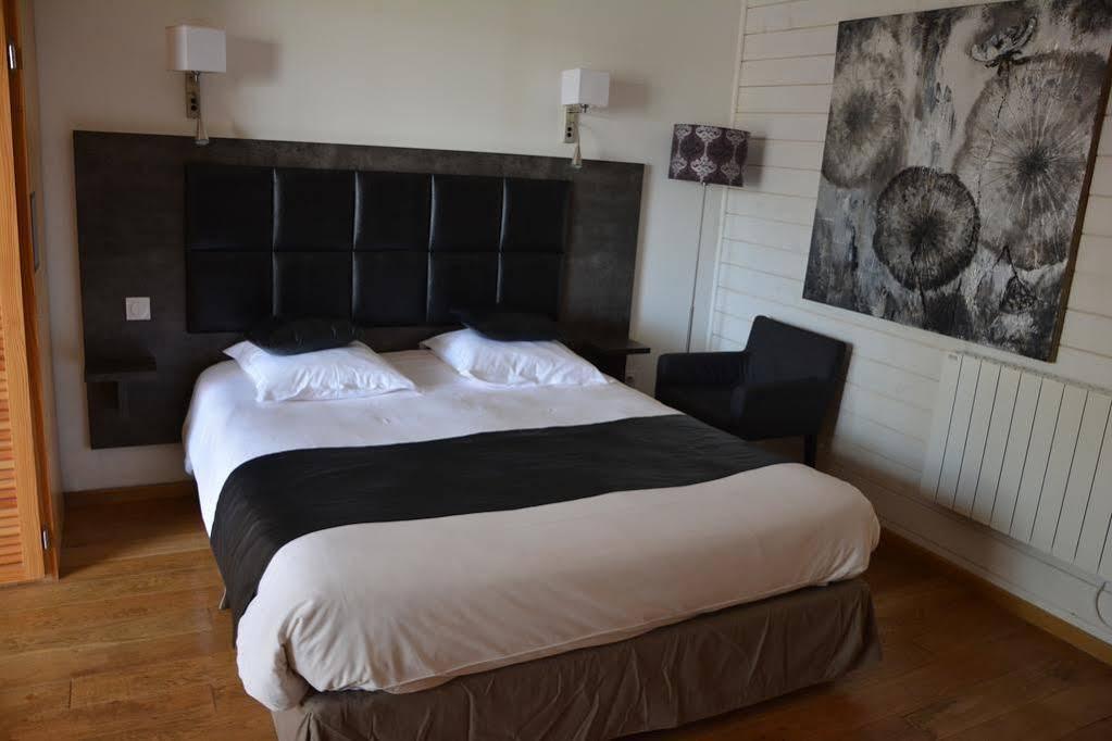 Hotel Monet La Rivière-Saint-Sauveur Екстериор снимка