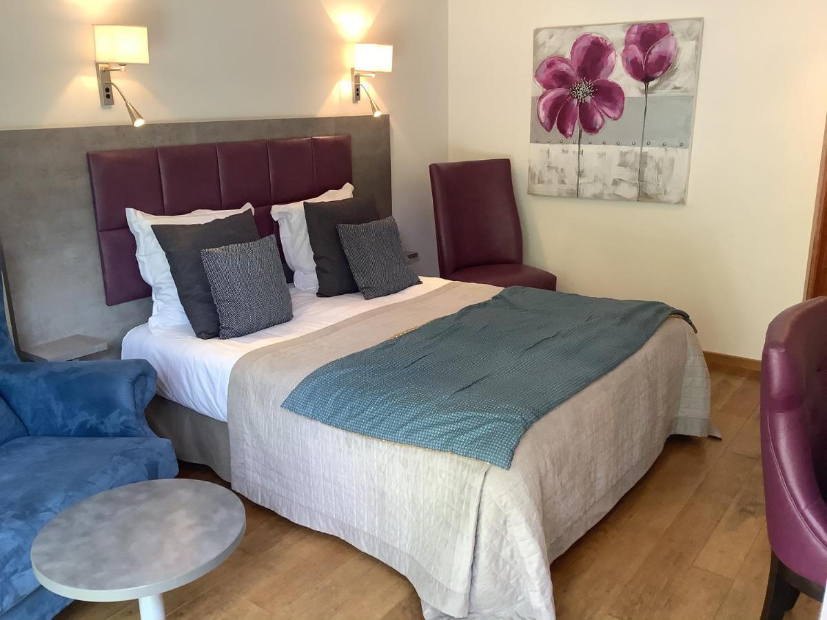 Hotel Monet La Rivière-Saint-Sauveur Екстериор снимка
