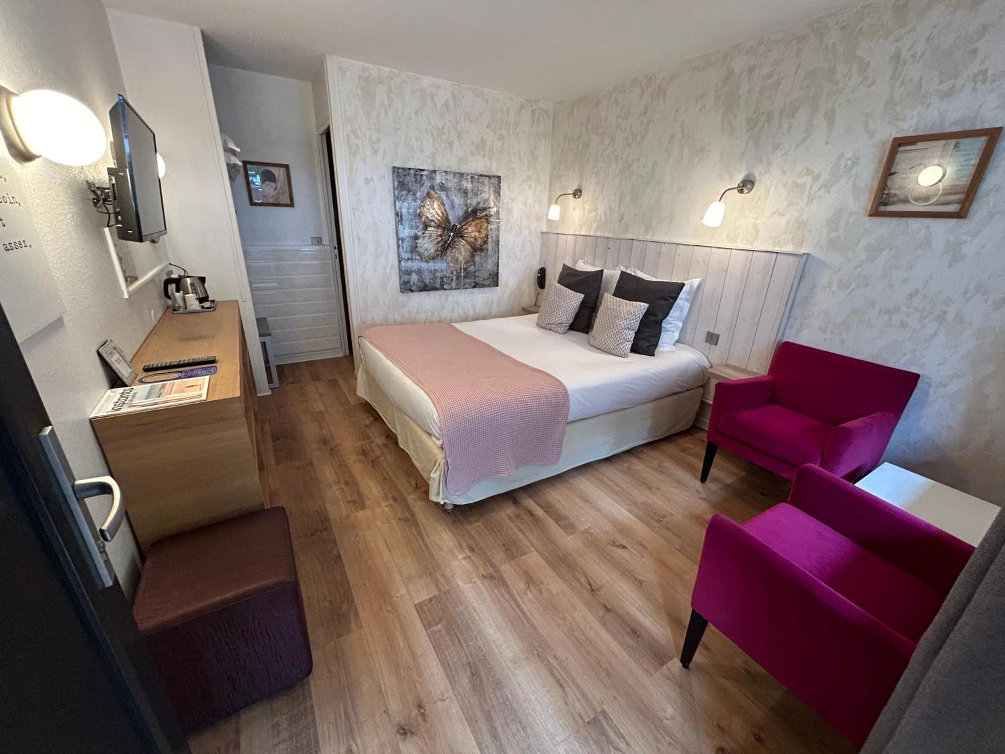 Hotel Monet La Rivière-Saint-Sauveur Екстериор снимка